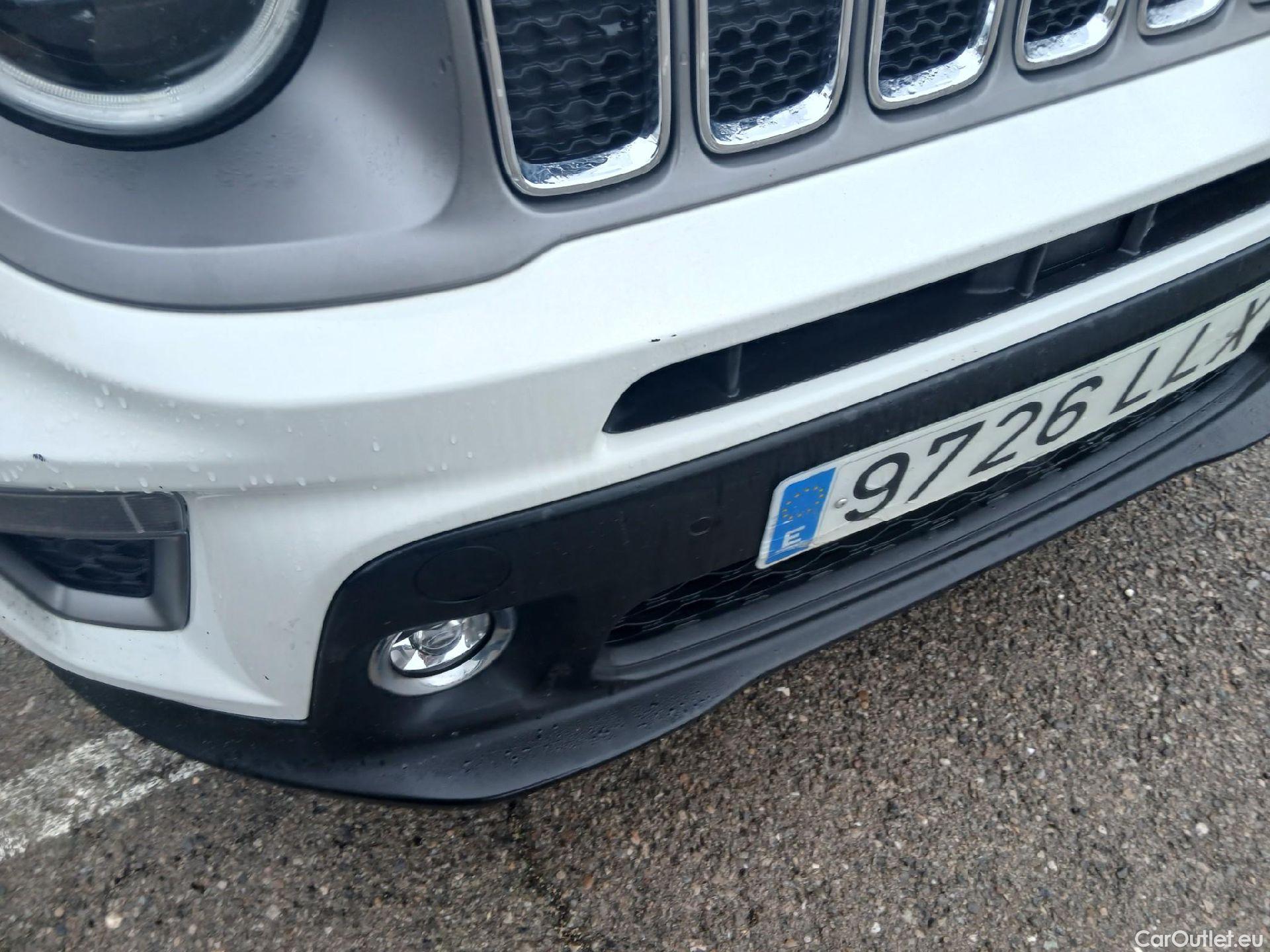  Jeep  Patriot JEEP Renegade / 2014 / 5P / todoterreno Limited 1.3 PHEV 140kW (190CV) AT AWD #3