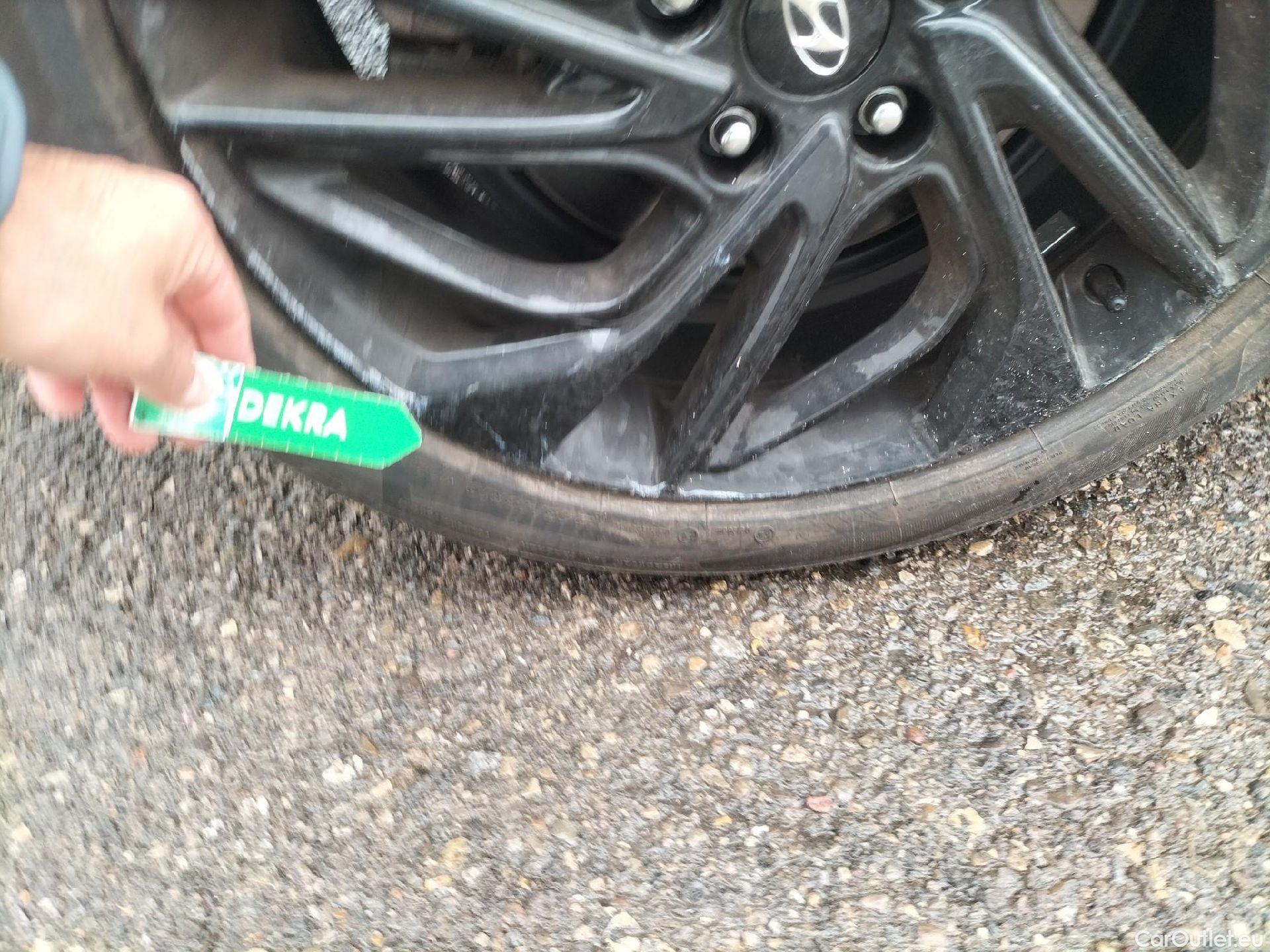  Hyundai  Tucson HYUNDAI  / 2018 / 5P / todoterreno 1.6 CRDI 100kW (136CV) 48V N-Line 4X2 #20