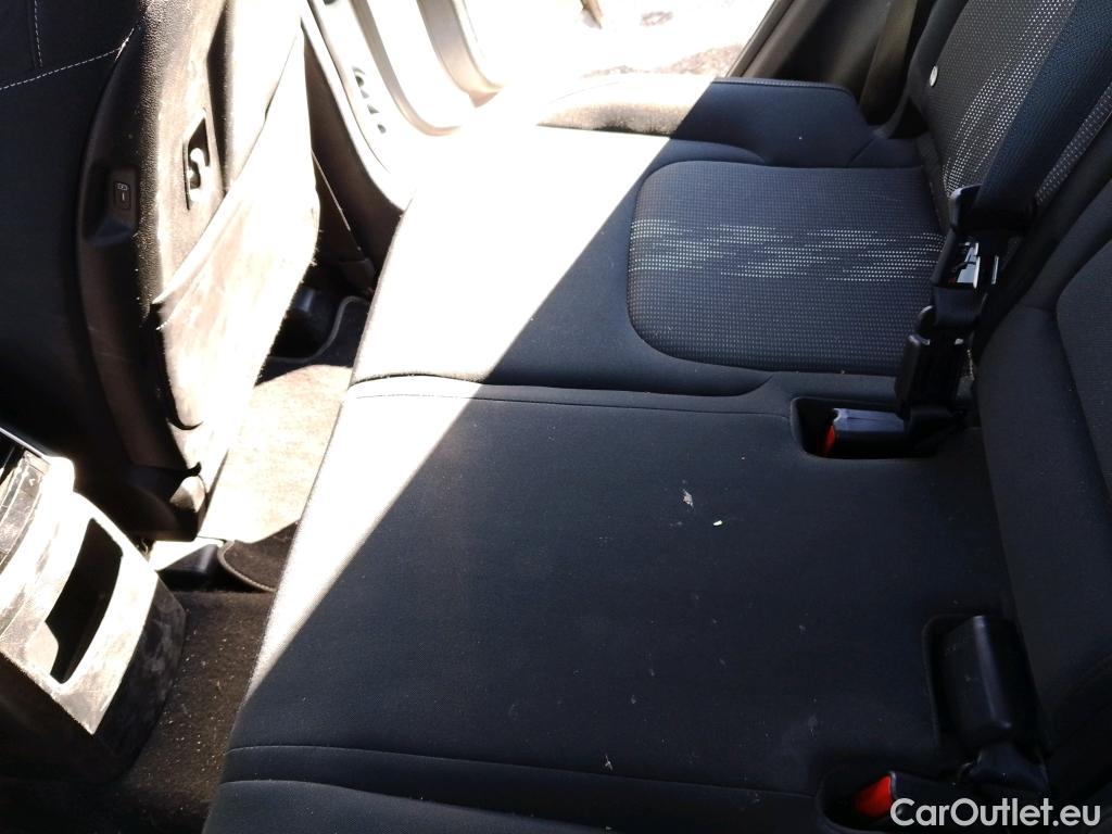  KIA  Sportage KIA  / 2022 / 5P / todoterreno 1.6 T-GDi HEV 171kW (230CV) Drive 4X2 #18