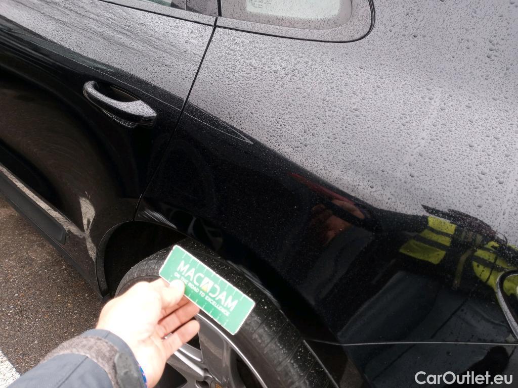  Porsche  Macan PORSCHE  / 2018 / 5P / todoterreno  #18