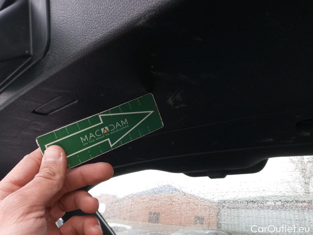  Porsche  Macan PORSCHE  / 2018 / 5P / todoterreno  #19