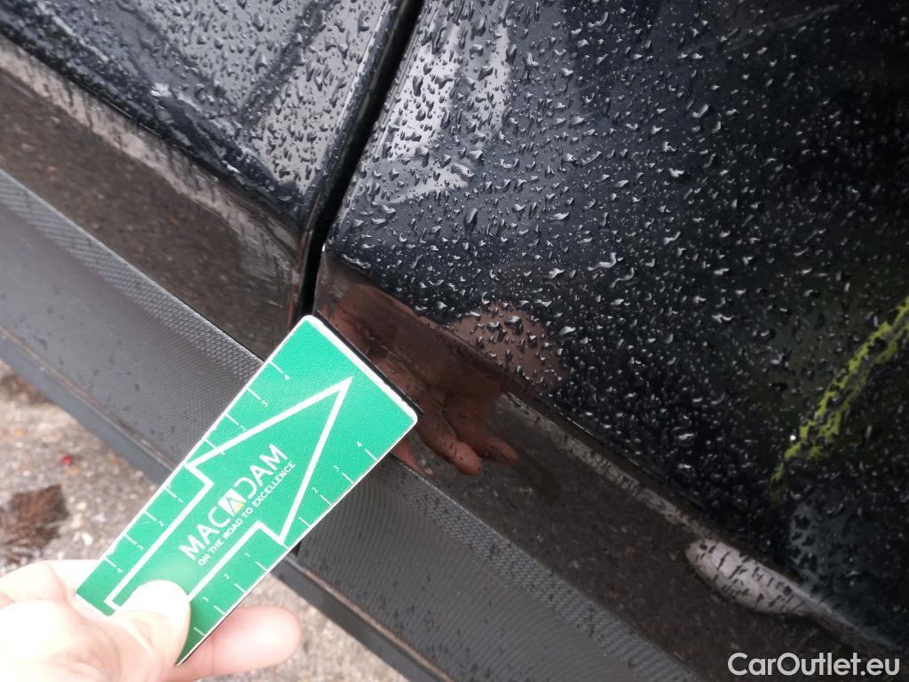  Porsche  Macan PORSCHE  / 2018 / 5P / todoterreno  #25