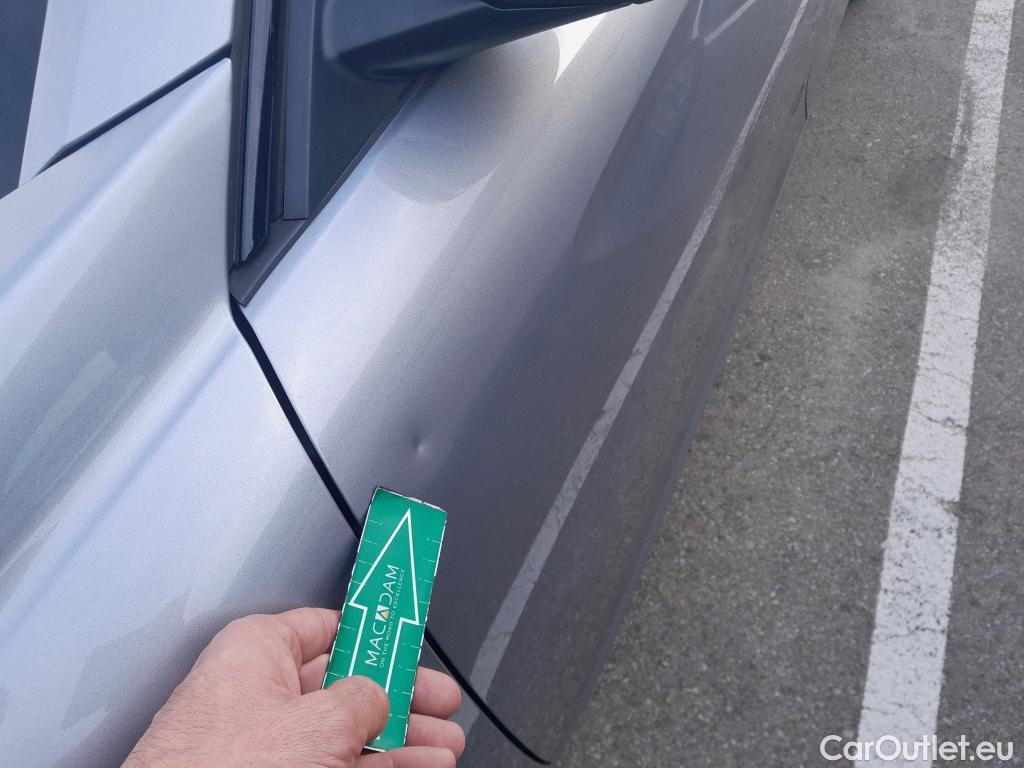  Peugeot  508 PEUGEOT  / 2018 / 5P / berlina con portón 5P Active Pack BlueHDi 130 S&S EAT8 (AC2) #2