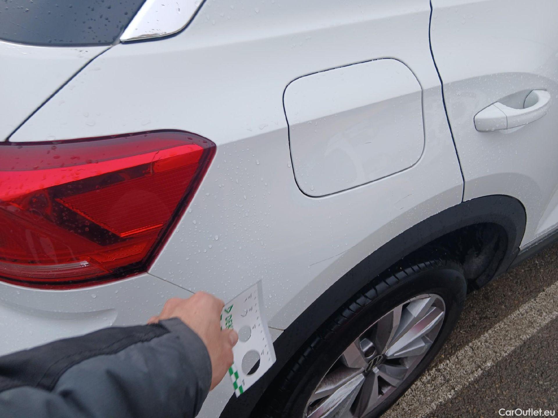  Volkswagen  T-ROC VOLKSWAGEN  / 2017 / 5P / todoterreno Advance Style 2.0 TDI 110kW DSG #16