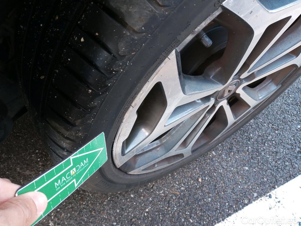  Renault  Kadjar RENAULT  / 2019 / 5P / crossover Zen GPF TCe 103kW (140CV) EDC #7