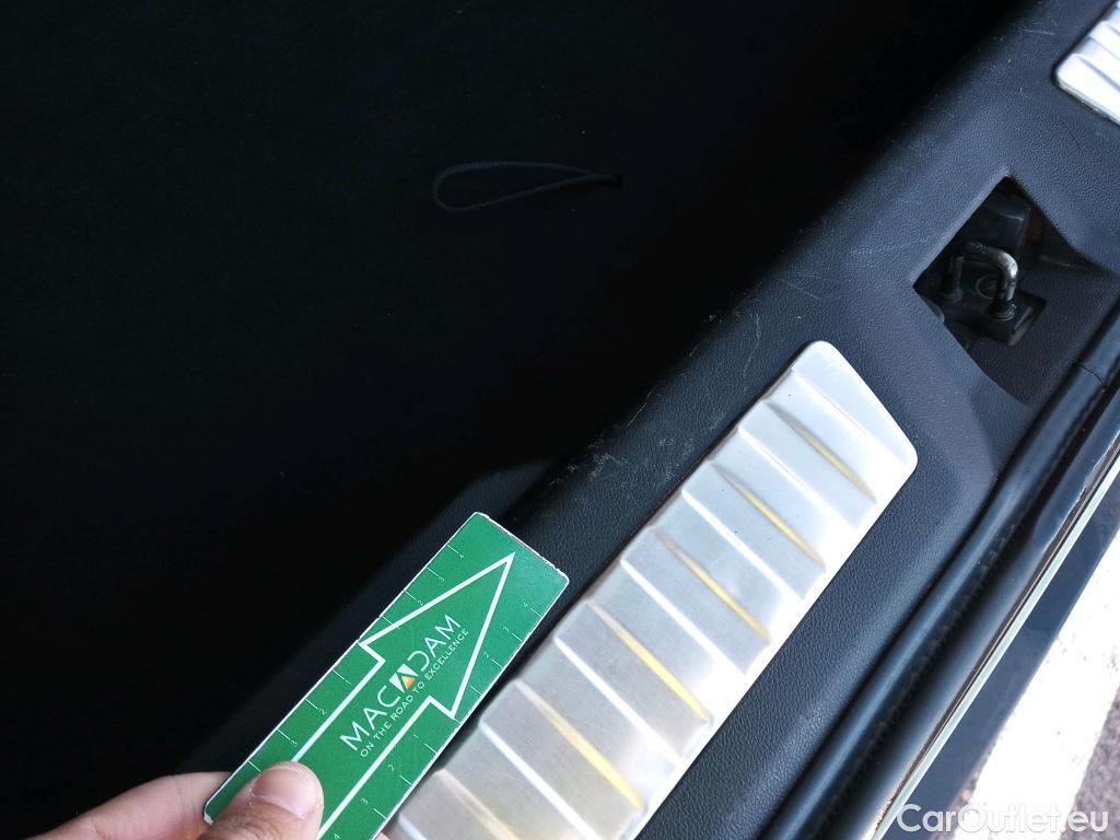  Renault  Kadjar RENAULT  / 2019 / 5P / crossover Zen GPF TCe 103kW (140CV) EDC #17