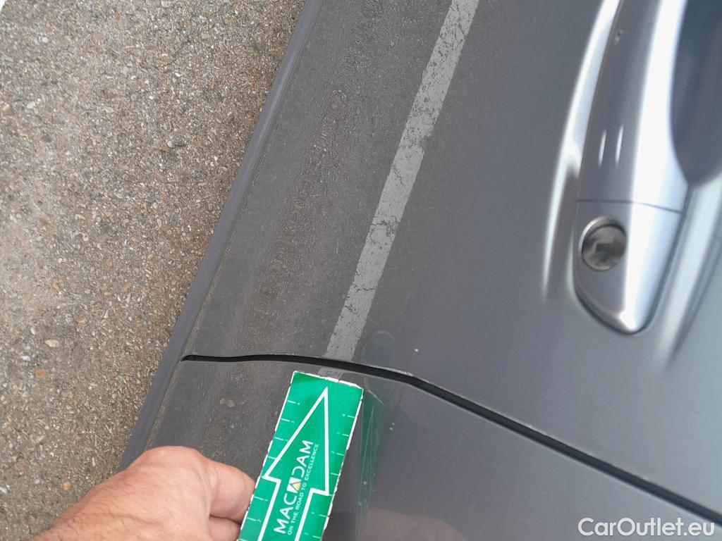  Peugeot  508 PEUGEOT  / 2018 / 5P / berlina con portón 5P Active Pack BlueHDi 130 S&S EAT8 (AC2) #3