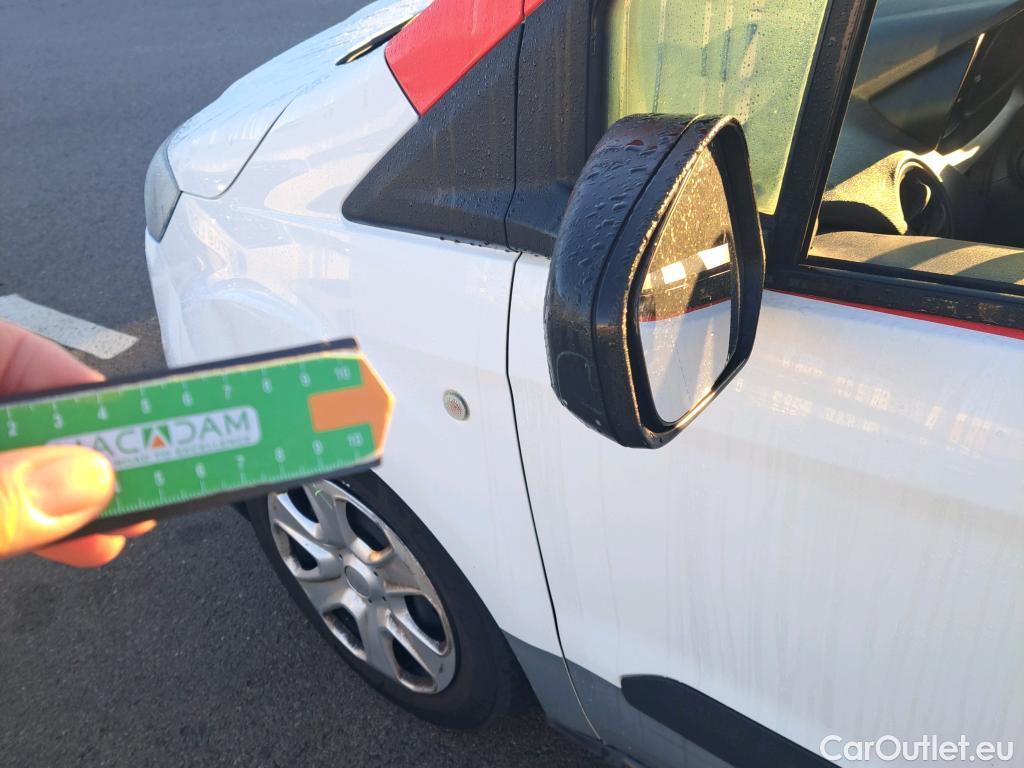  Ford  Transit FORD  Courier/2014/4P/furgón der.turis Van 1.5 TDCi 56kW Trend #42