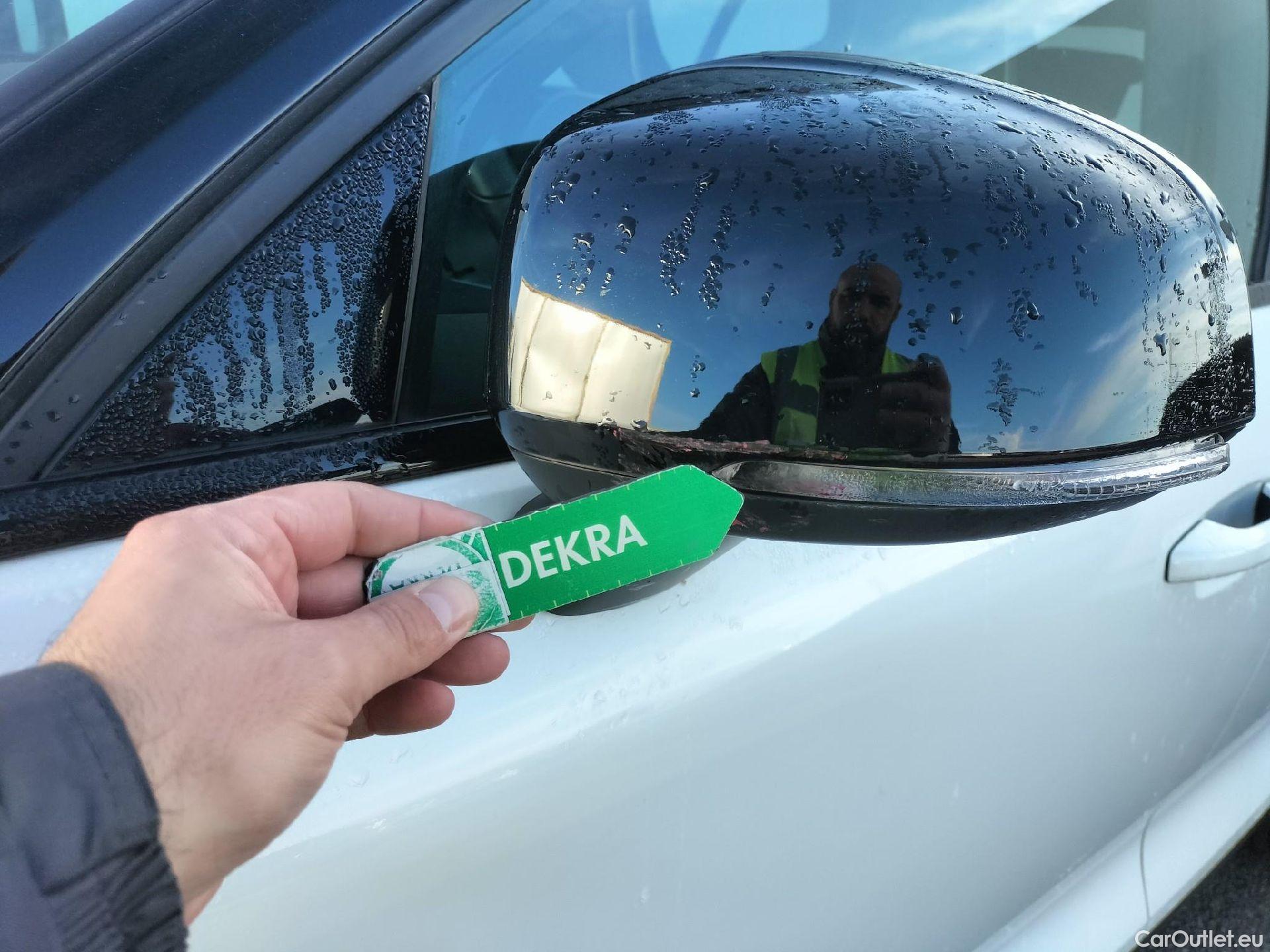  Volvo  XC 40 VOLVO XC40 / 2017 / 5P / todoterreno 2.0 B4 G AWD R-Design Auto #19