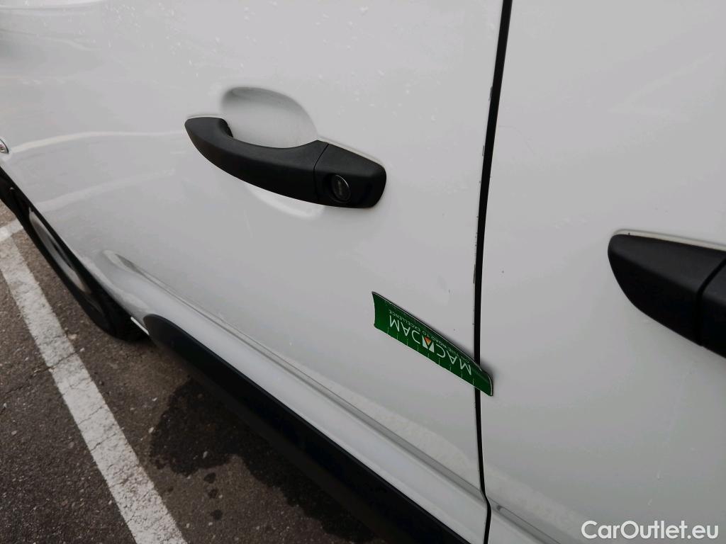  Citroen  Berlingo CITROEN  / 2018 / 5P / furgón derivado de turismo Doble Cab. Talla XL BlueHDi 100 CONTROL #34