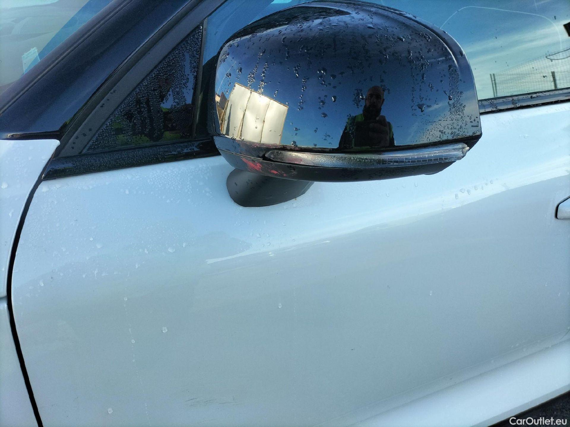  Volvo  XC 40 VOLVO XC40 / 2017 / 5P / todoterreno 2.0 B4 G AWD R-Design Auto #15