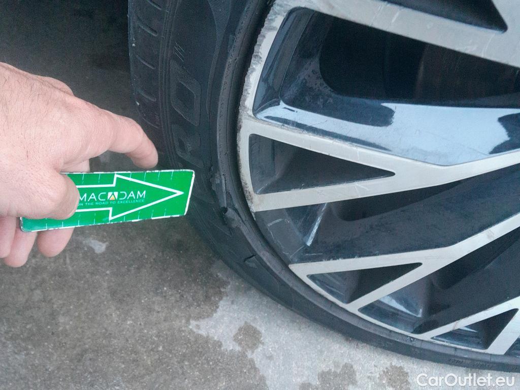  Volvo  XC60 VOLVO  / 2017 / 5P / todoterreno 2.0 T6 AWD Recharge Inscription Auto #6