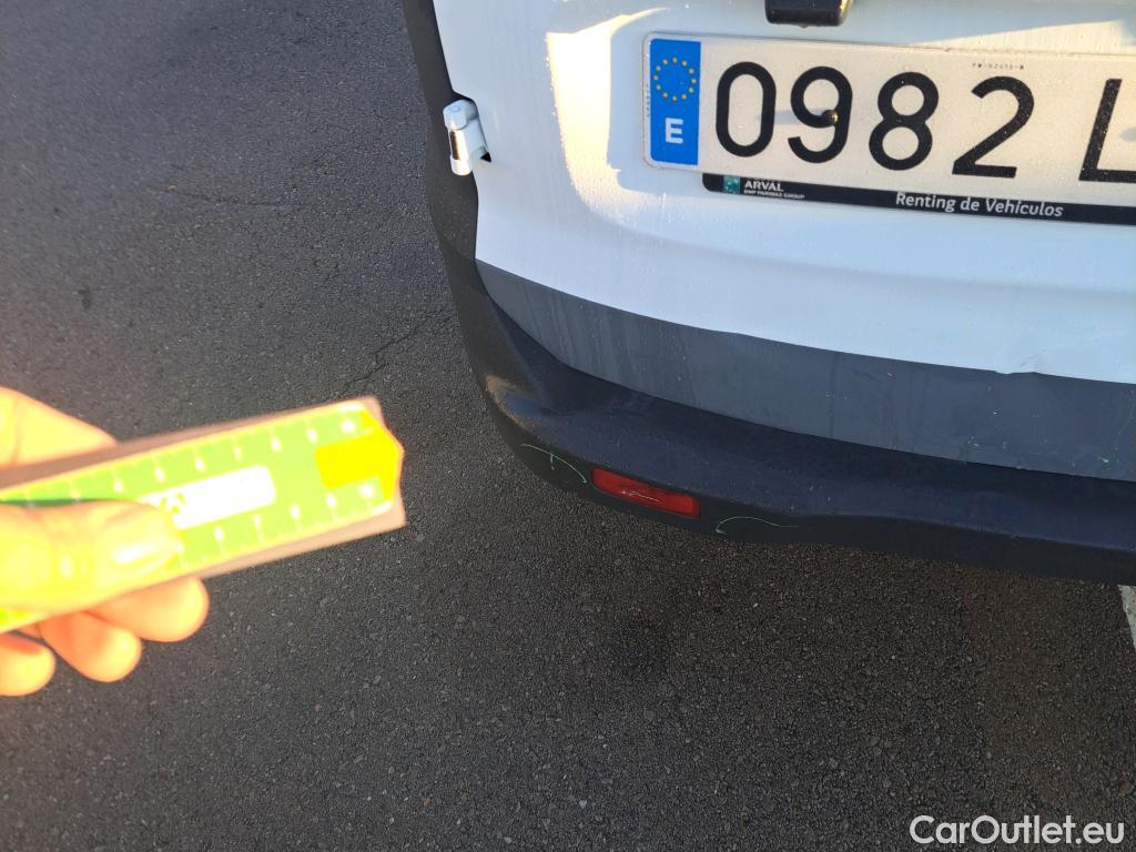  Ford  Transit FORD  Courier/2014/4P/furgón der.turis Van 1.5 TDCi 56kW Trend #32