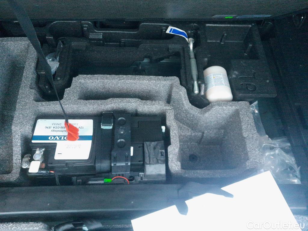  Volvo  XC60 VOLVO  / 2017 / 5P / todoterreno 2.0 T6 AWD Recharge Inscription Auto #17