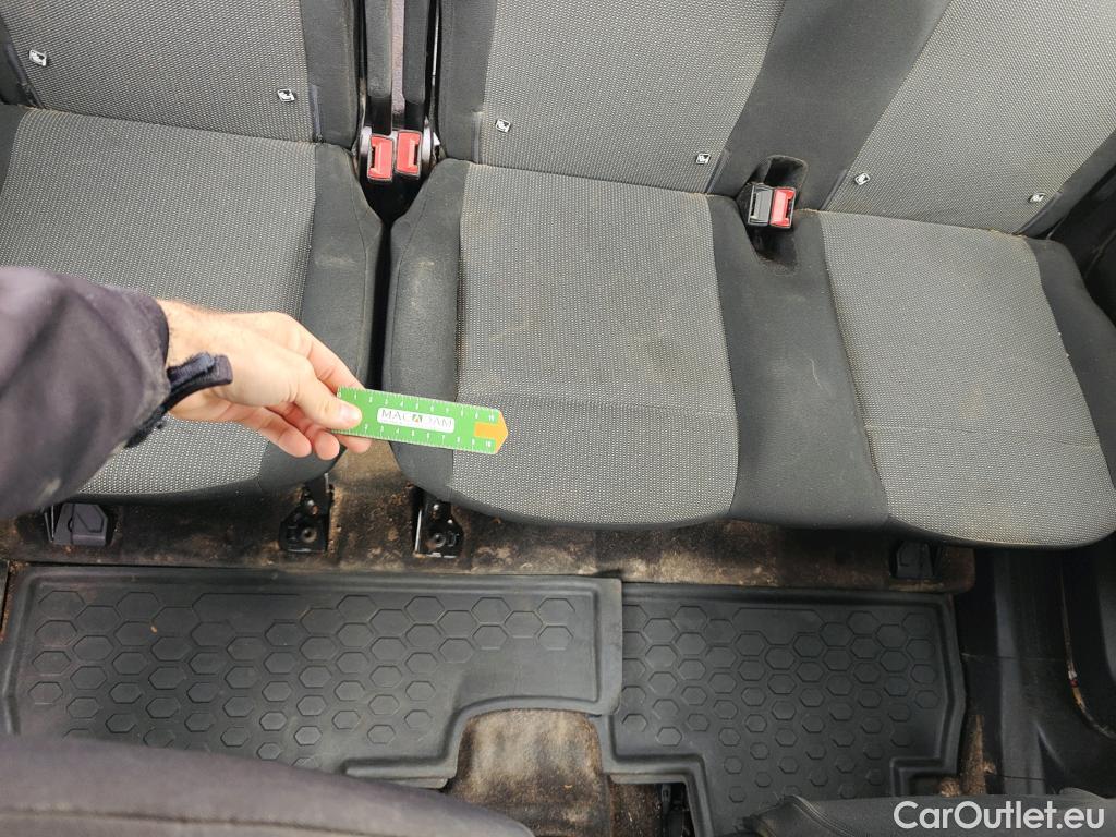  Opel  Combo OPEL  Life / 2018 / 5P / combi 1.5 TD 75kW (100CV) S/S Edition L (IND) #47