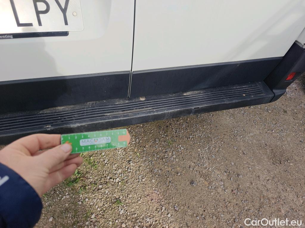  Peugeot  Boxer PEUGEOT  / 2014 / 4P / furgón 335 L2 H2 BHDI 103kW (140CV) S&S 6 V. M #39