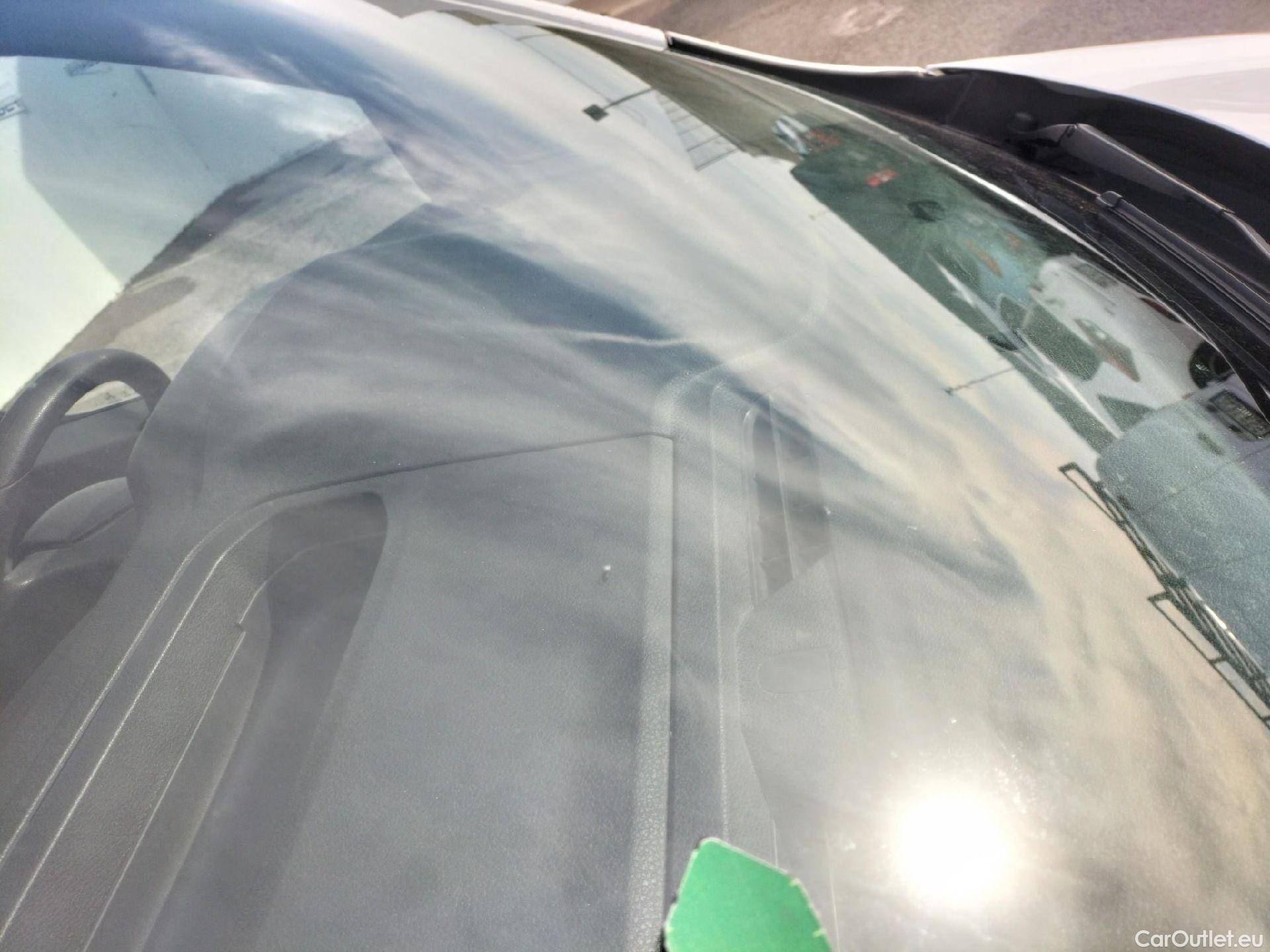  Opel  Vivaro OPEL  / 2019 / 4P / furgón 1.5 D 88kW (120CV) M Std Express M.P. DC #10