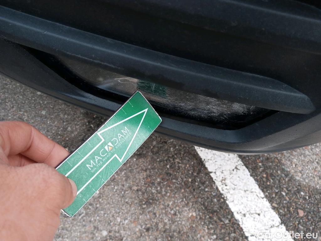  Land Rover  Discovery VOLKSWAGEN Transporter / 2020 / 4P / furgón Furgón Corto TN 2.0 TDI 110kW 4MO #18