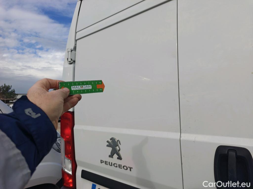  Peugeot  Boxer PEUGEOT  / 2014 / 4P / furgón 335 L2 H2 BHDI 103kW (140CV) S&S 6 V. M #25