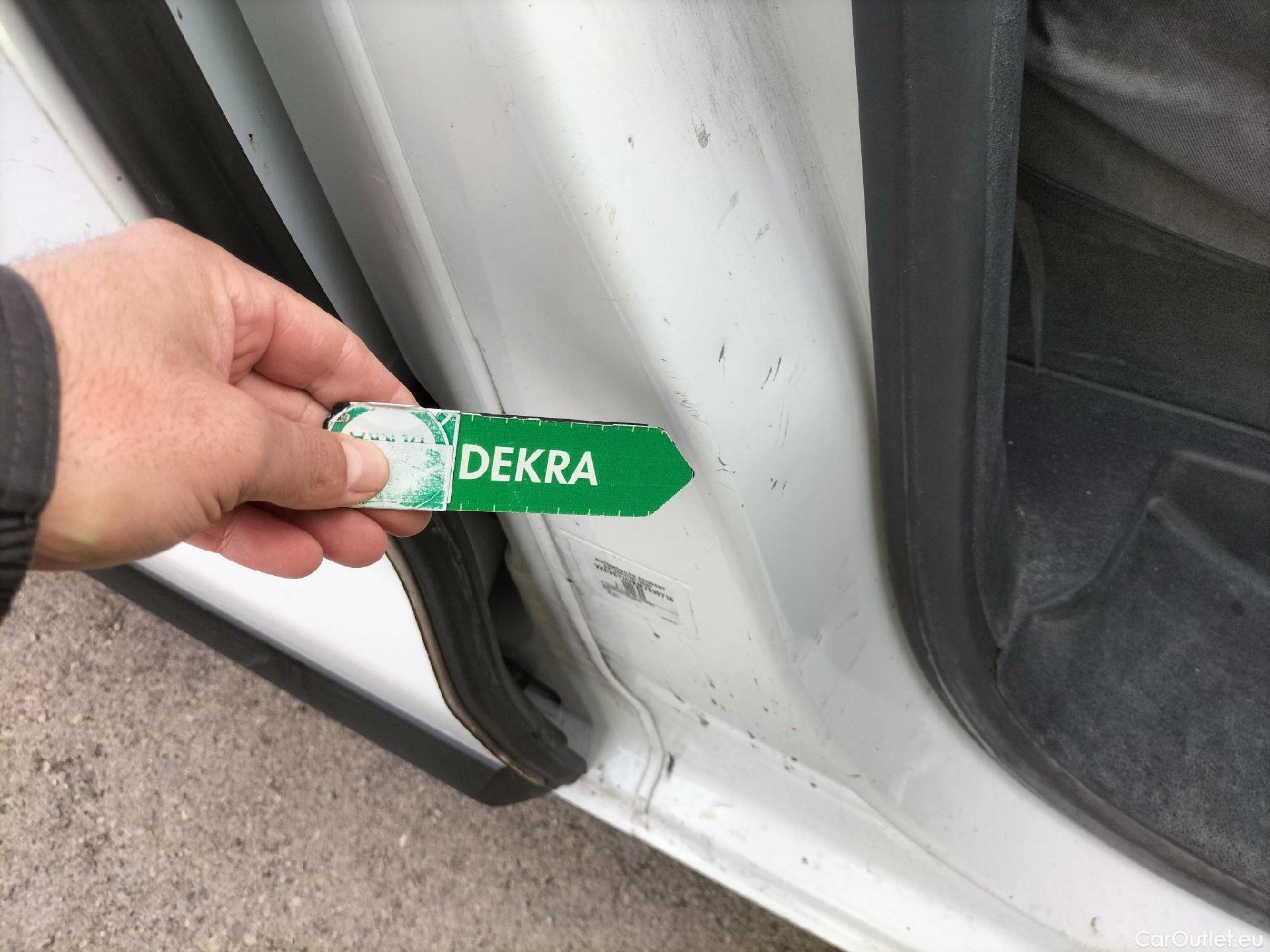  Opel  Vivaro OPEL  / 2019 / 4P / furgón 1.5 D 88kW (120CV) M Std Express M.P. DC #68