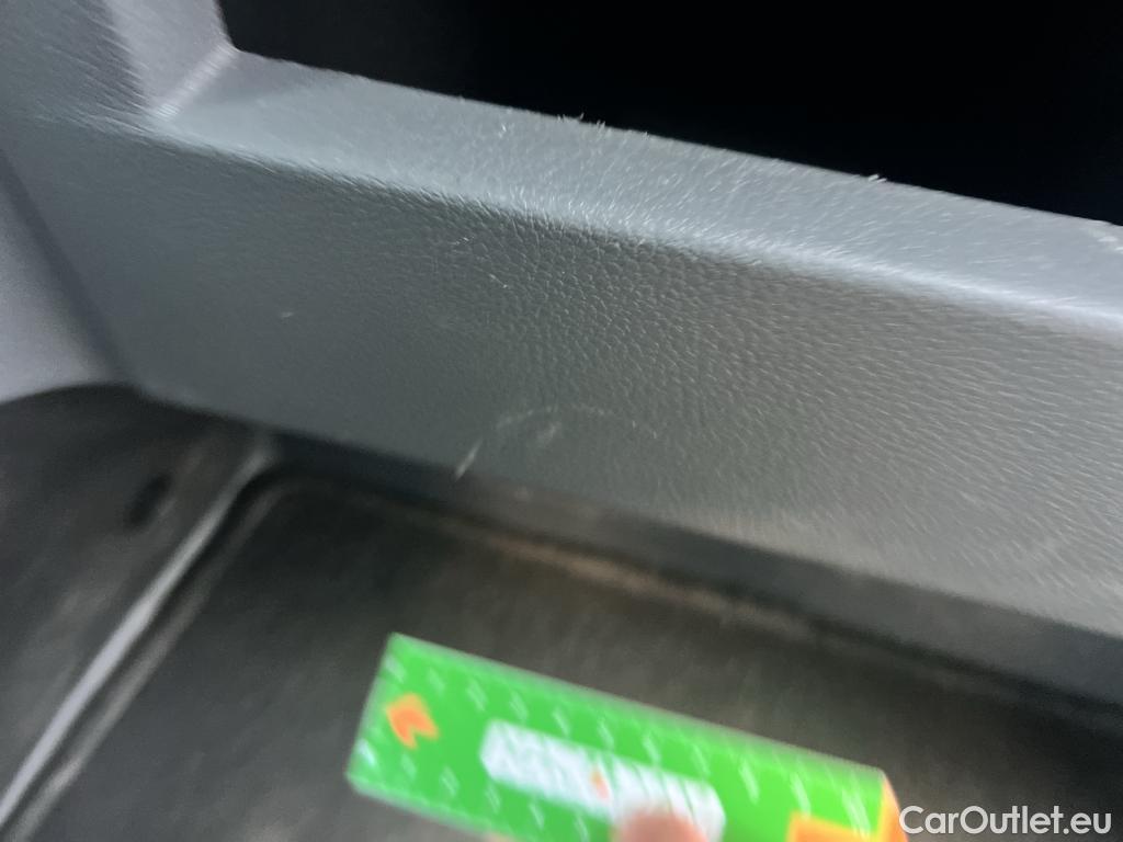  Opel  Vivaro OPEL  / 2019 / 4P / combi 1.5 Diésel 88kW (120CV) L Std Express #35