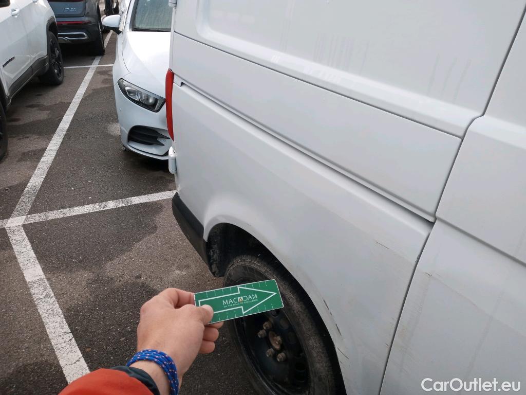  Land Rover  Discovery VOLKSWAGEN Transporter / 2020 / 4P / furgón Furgón Corto TN 2.0 TDI 110kW 4MO #12