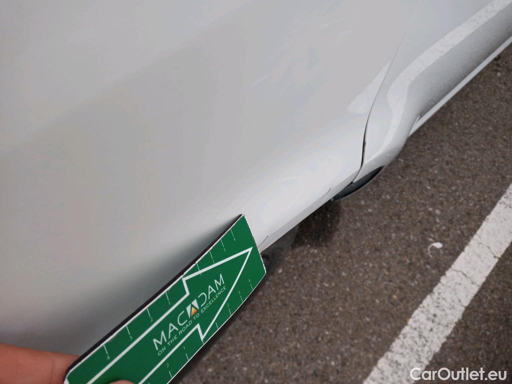  Land Rover  Discovery VOLKSWAGEN Transporter / 2020 / 4P / furgón Furgón Corto TN 2.0 TDI 110kW 4MO #56