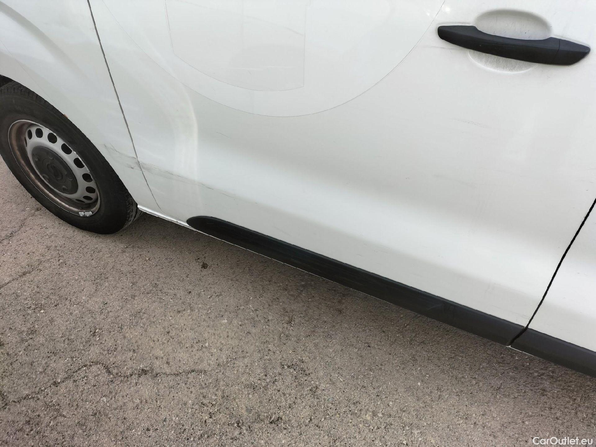  Opel  Vivaro OPEL  / 2019 / 4P / furgón 1.5 D 88kW (120CV) M Std Express M.P. DC #53