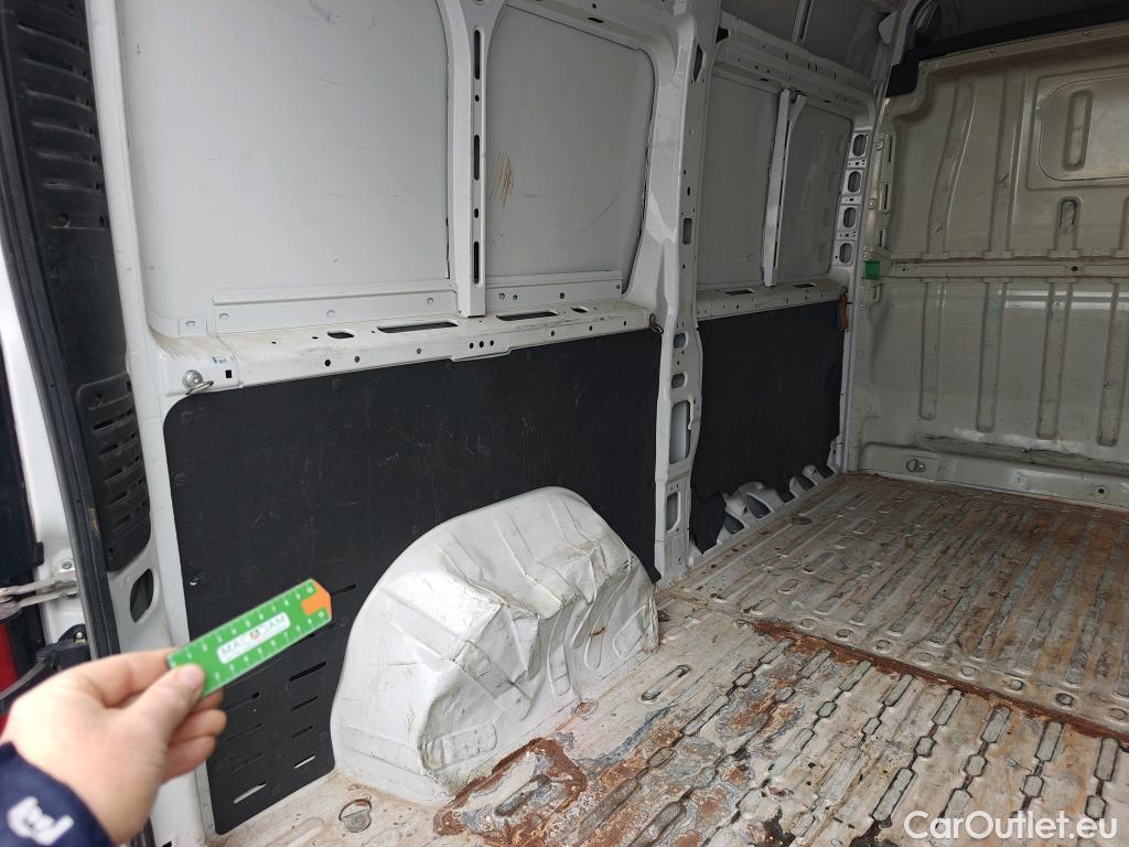  Peugeot  Boxer PEUGEOT  / 2014 / 4P / furgón 335 L2 H2 BHDI 103kW (140CV) S&S 6 V. M #7