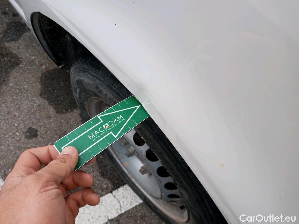  Land Rover  Discovery VOLKSWAGEN Transporter / 2020 / 4P / furgón Furgón Corto TN 2.0 TDI 110kW 4MO #52