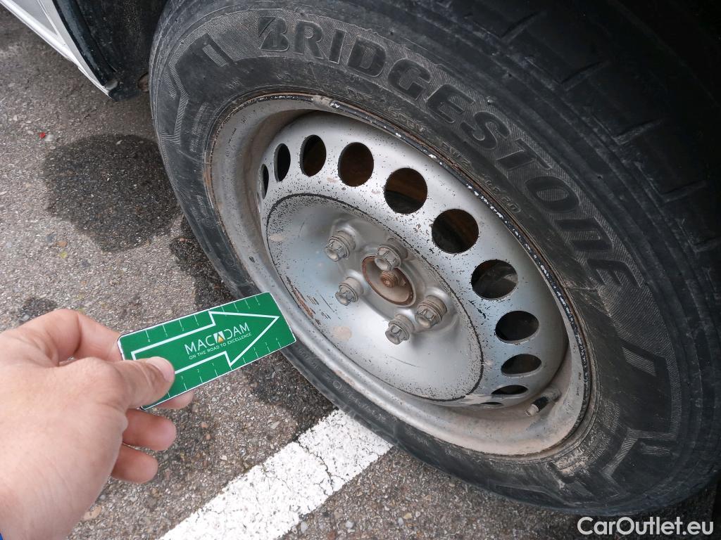  Land Rover  Discovery VOLKSWAGEN Transporter / 2020 / 4P / furgón Furgón Corto TN 2.0 TDI 110kW 4MO #48