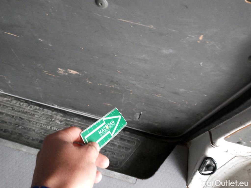  Land Rover  Discovery VOLKSWAGEN Transporter / 2020 / 4P / furgón Furgón Corto TN 2.0 TDI 110kW 4MO #38