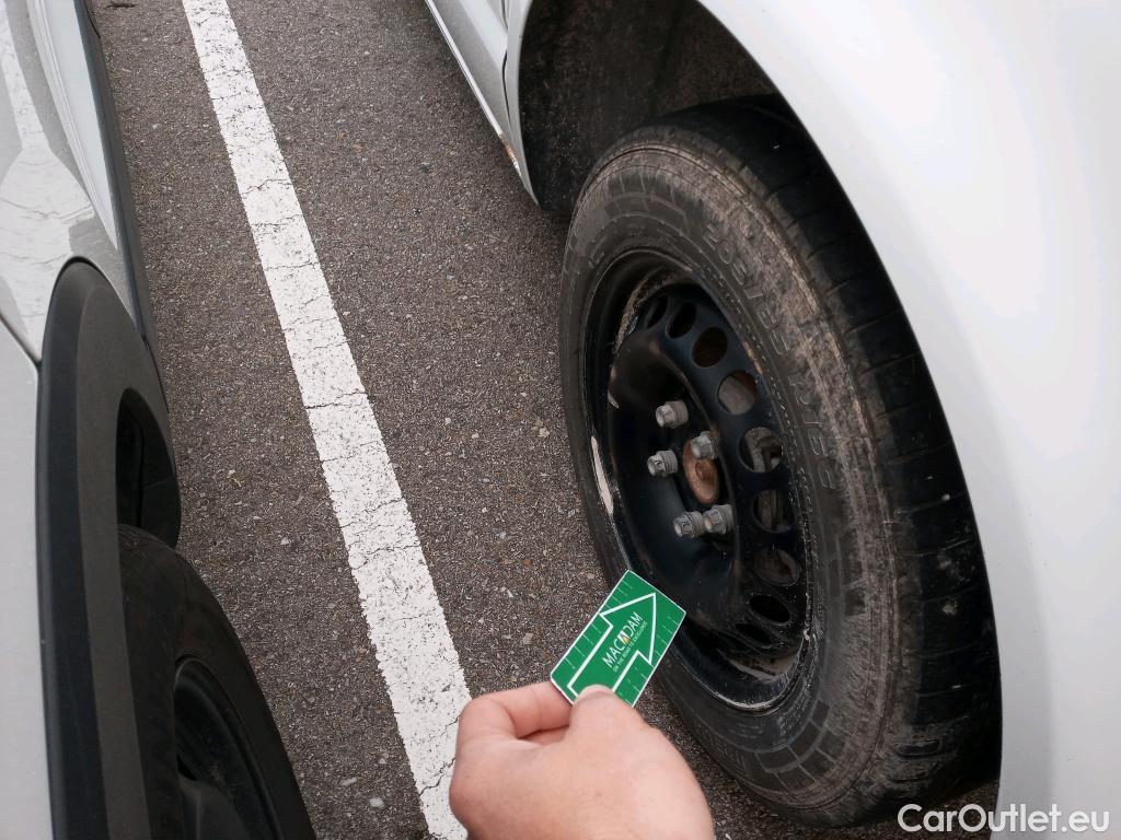  Land Rover  Discovery VOLKSWAGEN Transporter / 2020 / 4P / furgón Furgón Corto TN 2.0 TDI 110kW 4MO #45