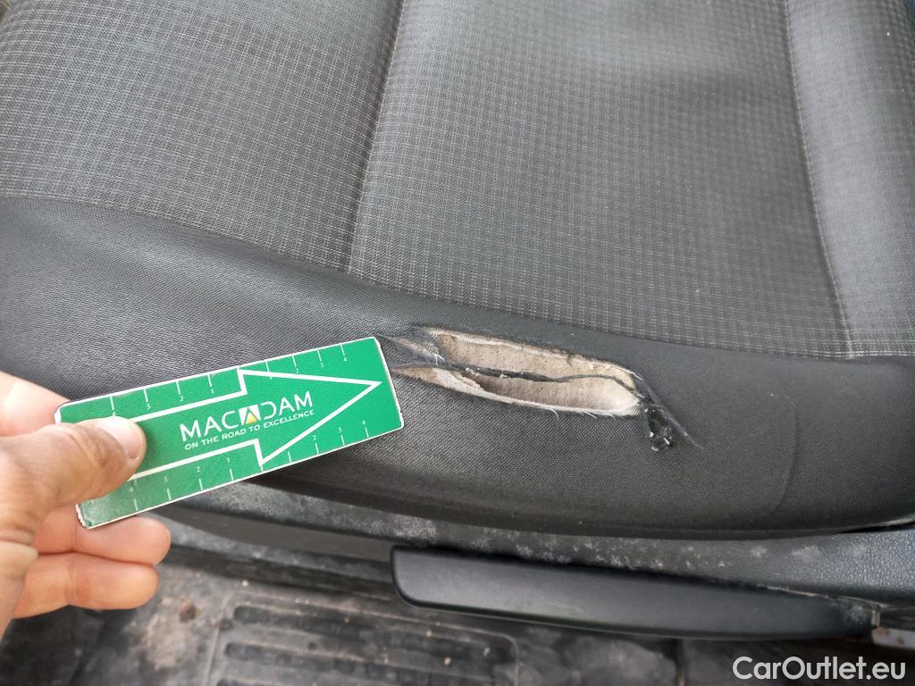  Land Rover  Discovery VOLKSWAGEN Transporter / 2020 / 4P / furgón Furgón Corto TN 2.0 TDI 110kW 4MO #5