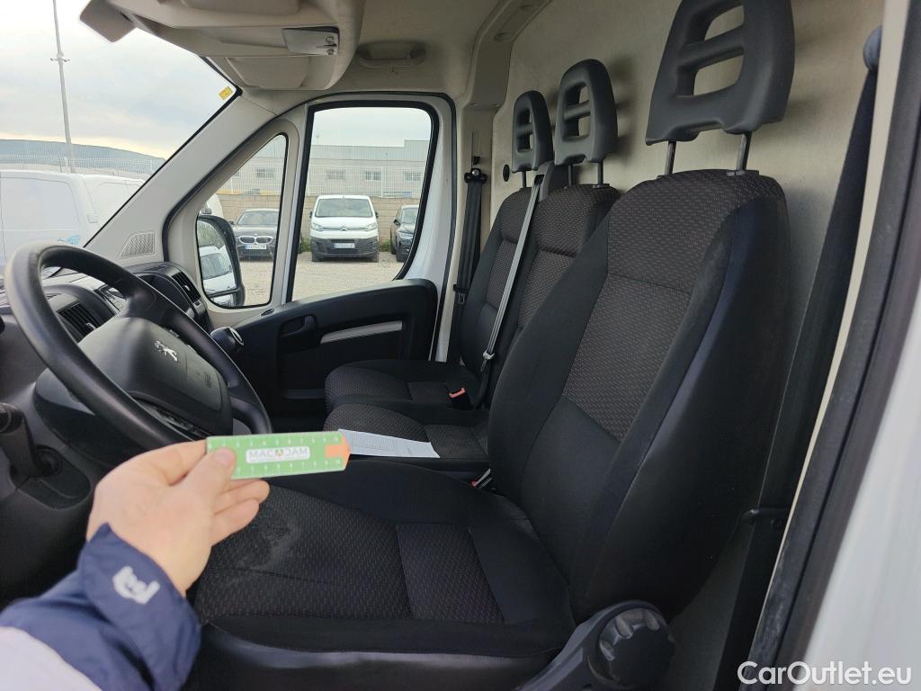  Peugeot  Boxer PEUGEOT  / 2014 / 4P / furgón 335 L2 H2 BHDI 103kW (140CV) S&S 6 V. M #45