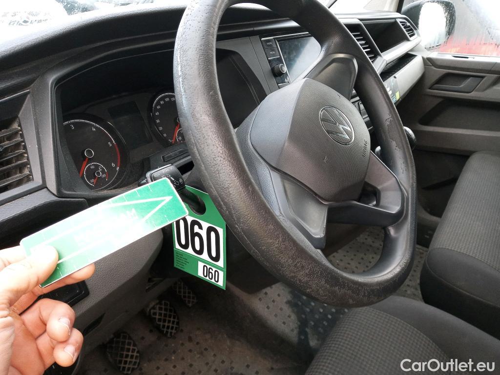  Land Rover  Discovery VOLKSWAGEN Transporter / 2020 / 4P / furgón Furgón Corto TN 2.0 TDI 110kW 4MO #3