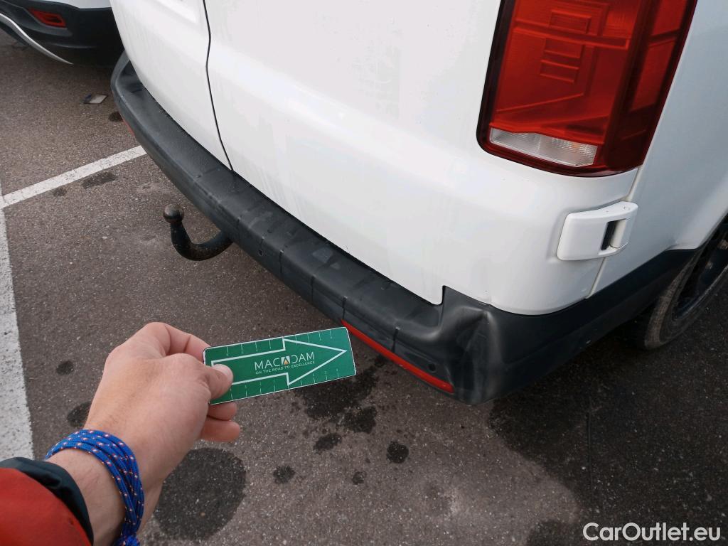  Land Rover  Discovery VOLKSWAGEN Transporter / 2020 / 4P / furgón Furgón Corto TN 2.0 TDI 110kW 4MO #29