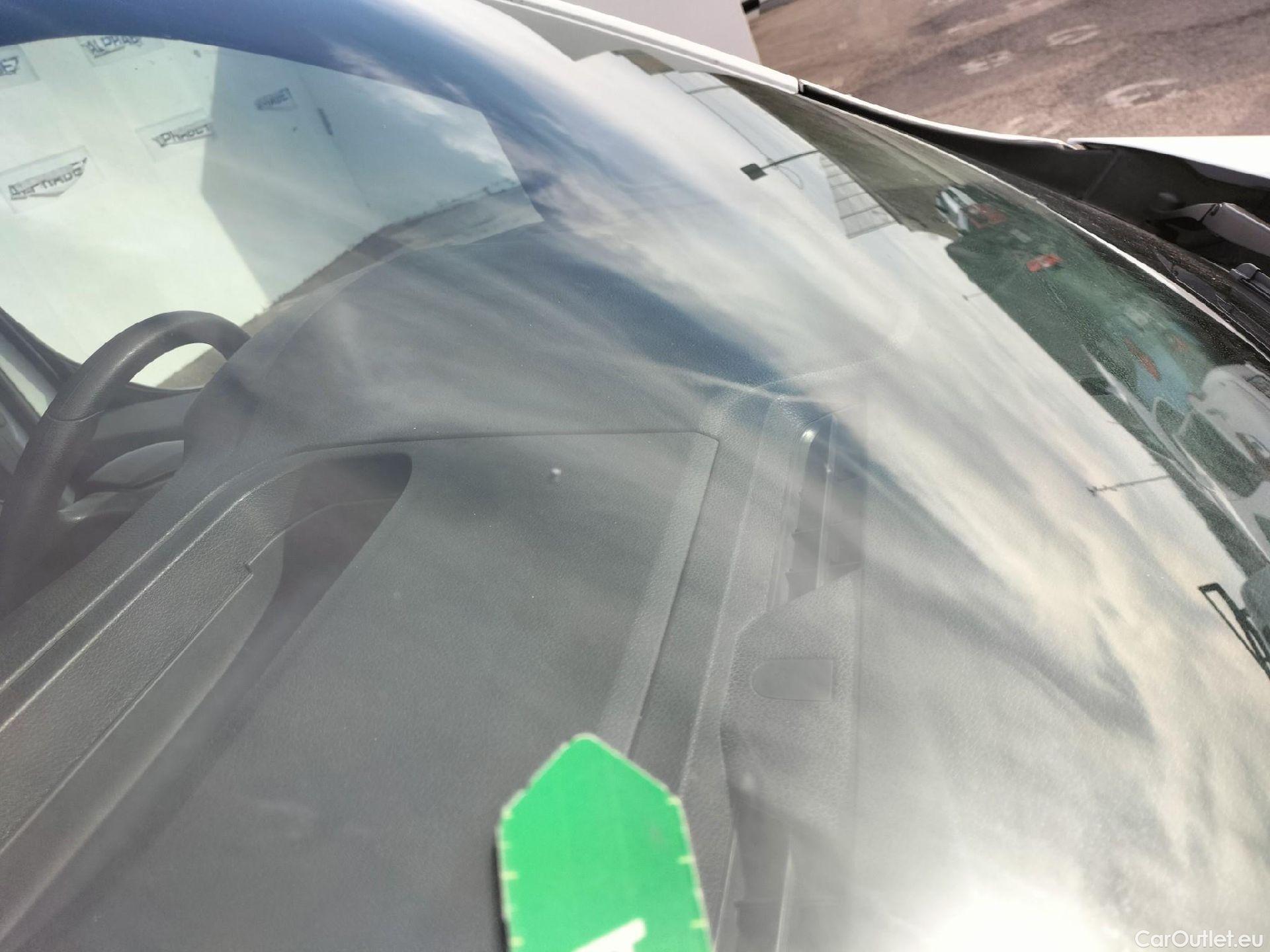  Opel  Vivaro OPEL  / 2019 / 4P / furgón 1.5 D 88kW (120CV) M Std Express M.P. DC #12