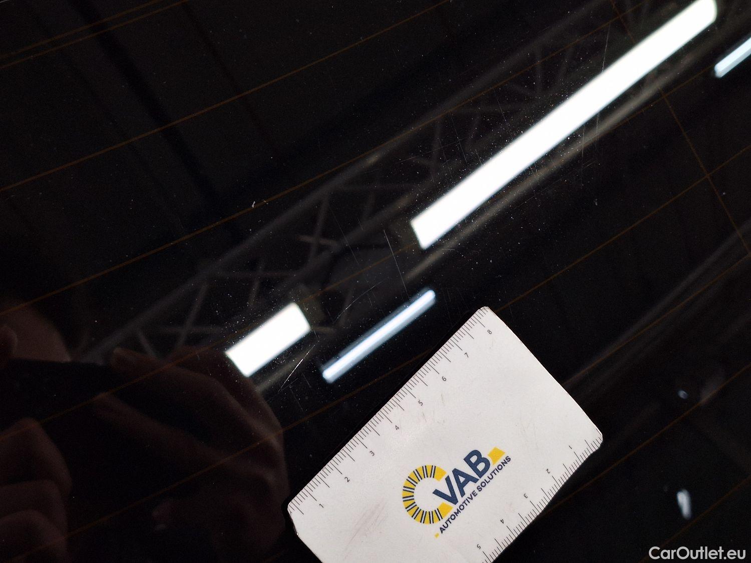  Peugeot  308 Peugeot,  FL'17, Peugeot  1.5 BlueHDi 130 S&S EAT8 Allure Pack 5 #35