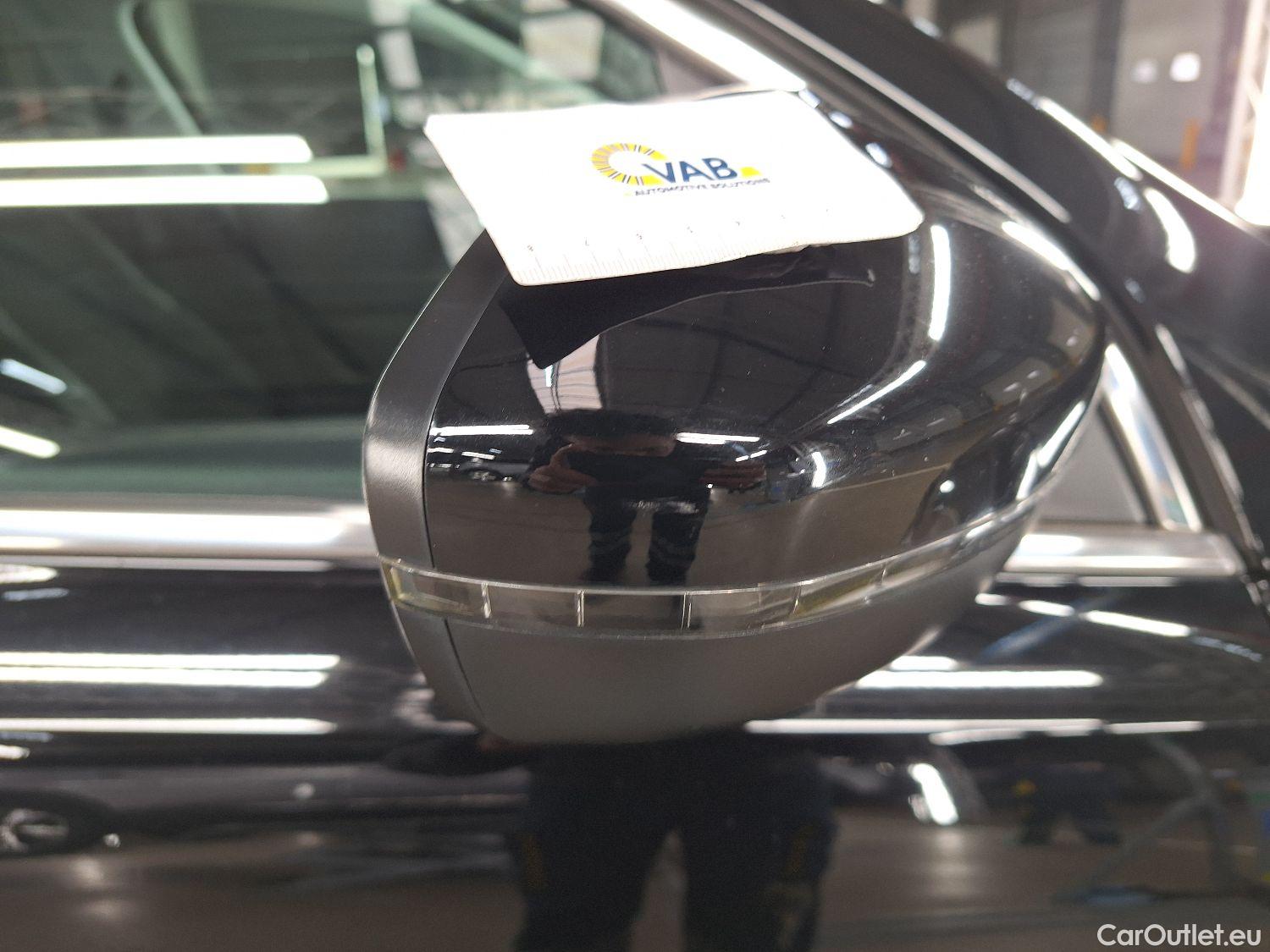  Peugeot  308 Peugeot,  FL'17, Peugeot  1.5 BlueHDi 130 S&S EAT8 Allure Pack 5 #2