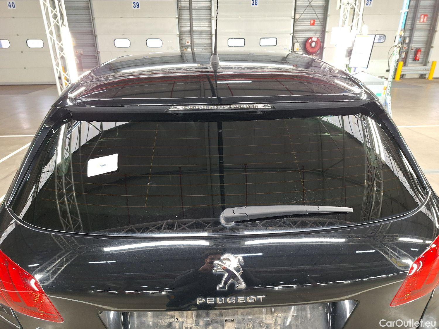  Peugeot  308 Peugeot,  FL'17, Peugeot  1.5 BlueHDi 130 S&S EAT8 Allure Pack 5 #33