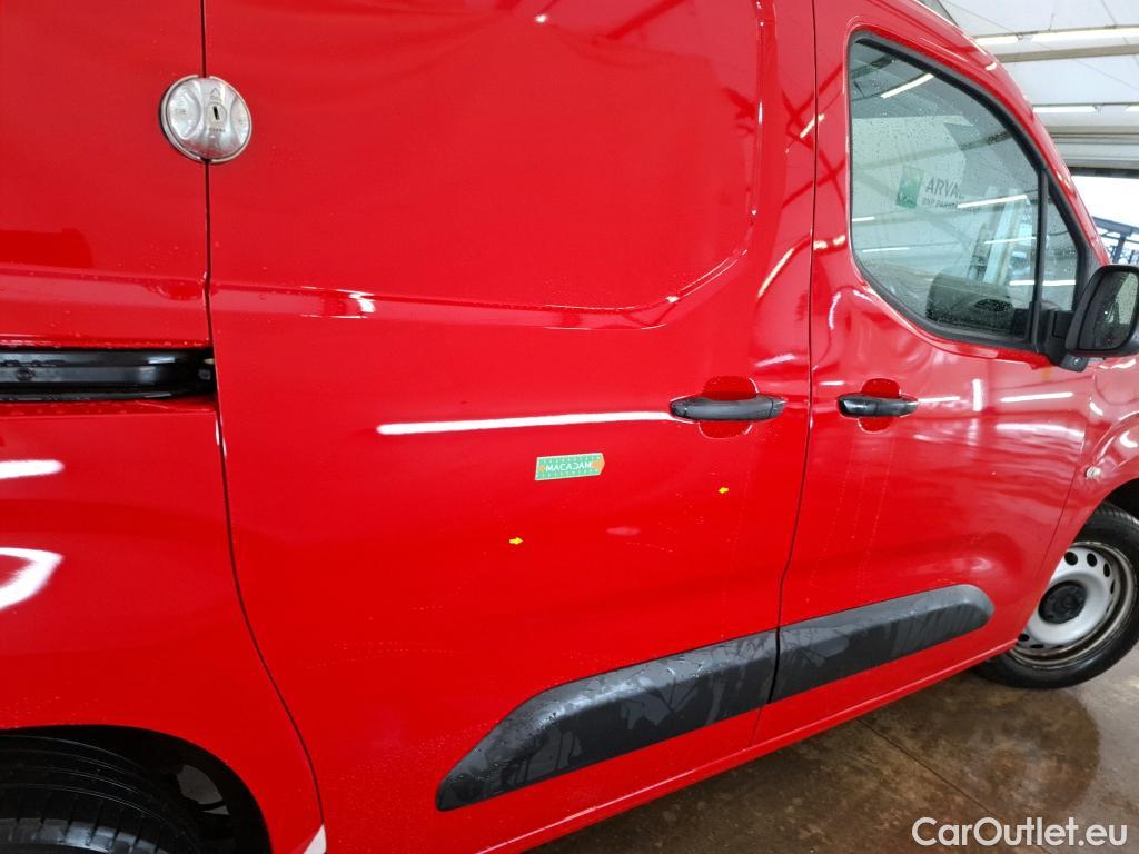  Citroen  Berlingo  Fourgon Driver M 650 1.2 PureTech 130CV BVA8 E6d #19
