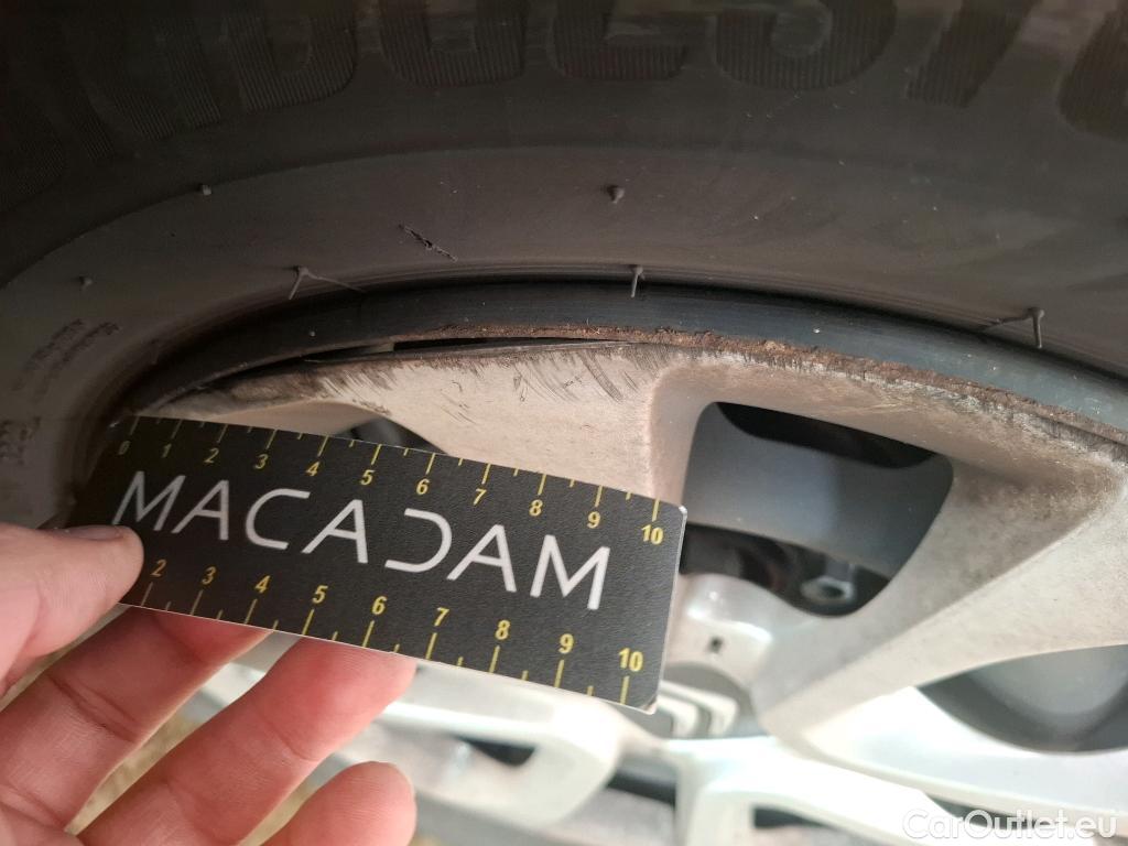  Citroen  C3 CITROEN  Société / 2020 / 5P / Berline / VU BlueHDi 100 SandS BVM6 Feel Nav #24