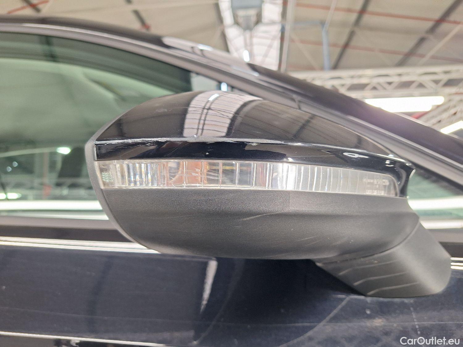  Volkswagen  Golf  VW, VIII '20, Volkswagen VIII 2.0 TDI 85kW Life 5d #45