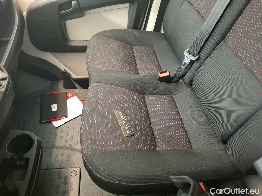  Citroen  Jumper CITROEN  / 2014 / 4P / Fourgon tôlé 35 L3H2 BlueHDi 110 BVM6 Club #40