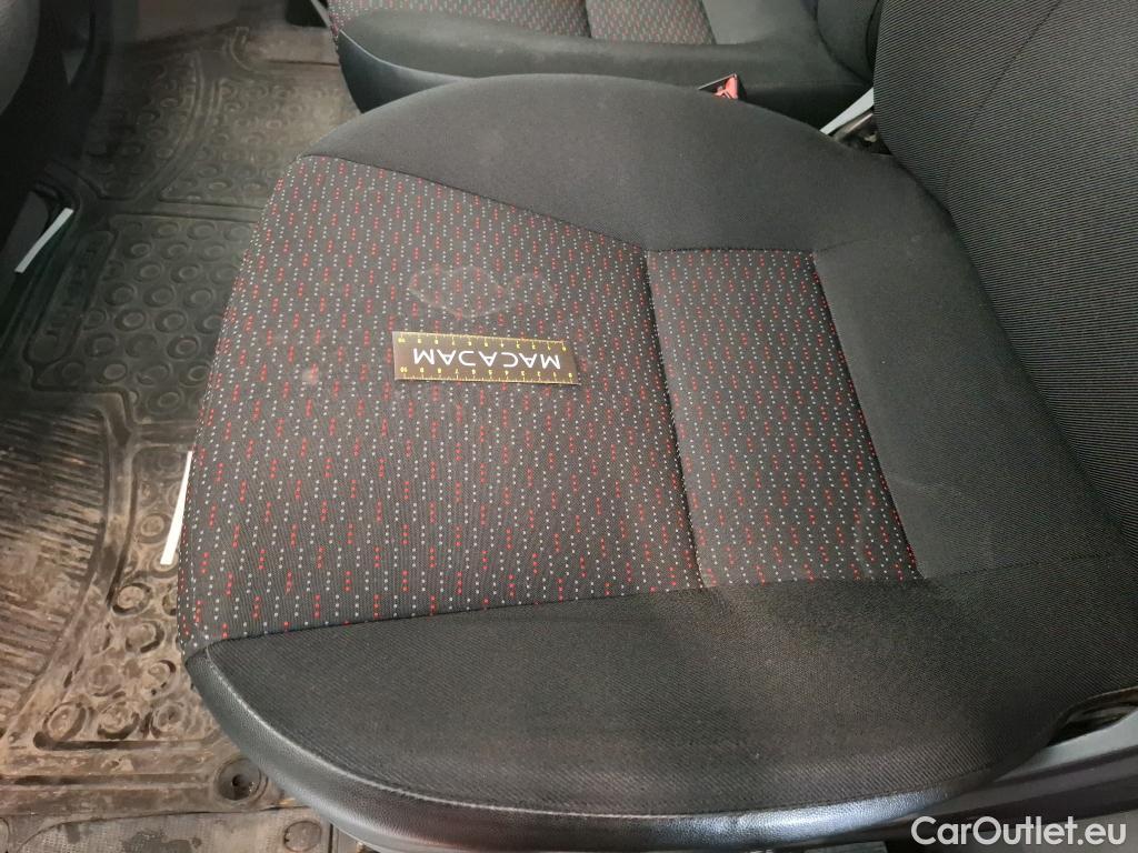  Citroen  Jumper CITROEN  2014 4P Fourgon tôlé 30 L1H1 BlueHDi 120 BVM6 Driver #30