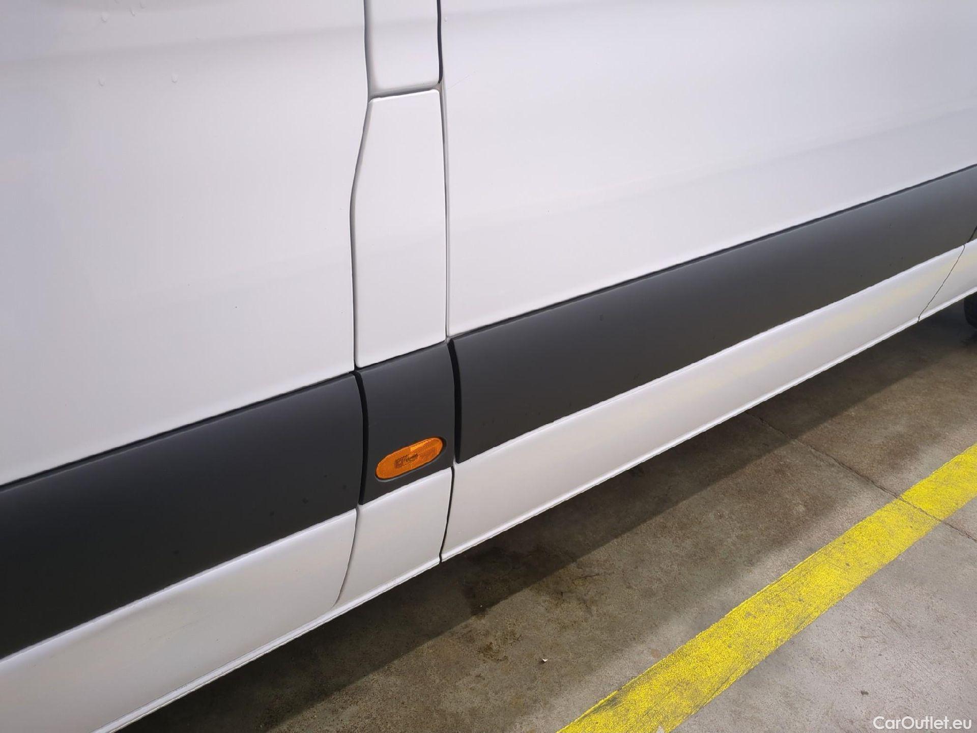  Mercedes  Sprinter MERCEDES-BENZ  / 2018 / 4P / Fourgon tôlé 314 CDI traction Emp 3259 3.5T #16