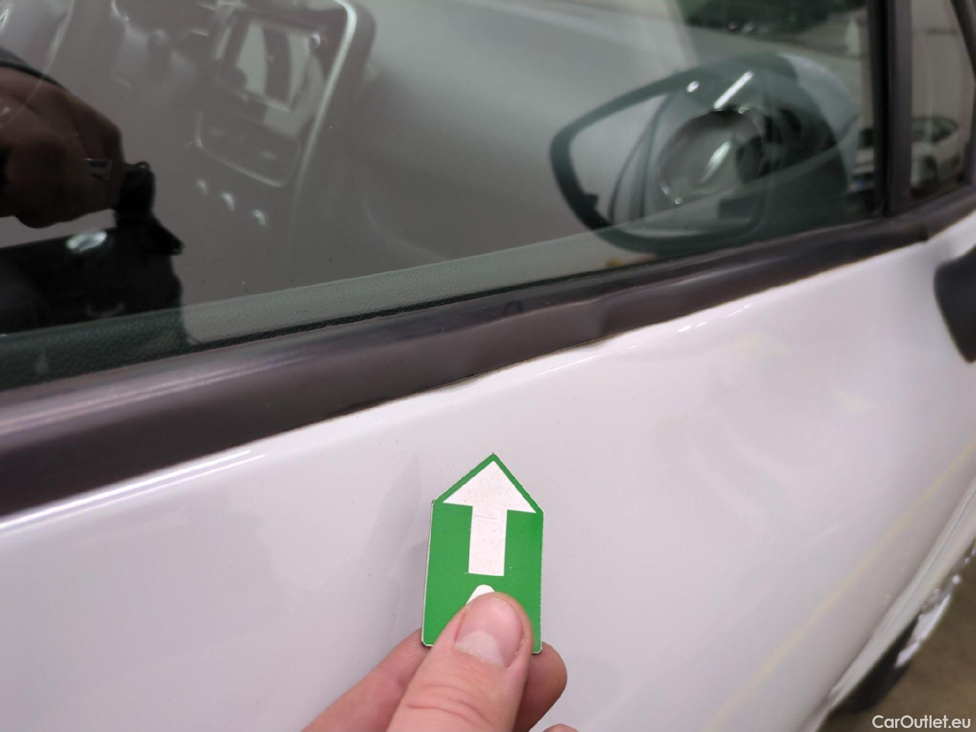  Renault  Clio  IV Air MediaNav 1.5 dCi 75CV BVM5 E6 #60