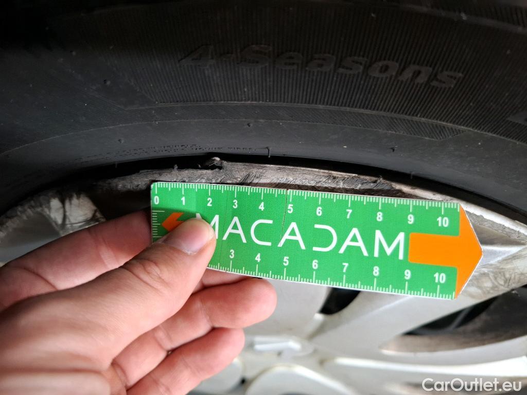  Renault  Clio  IV Air MediaNav 1.5 dCi 75CV BVM5 E6 #36