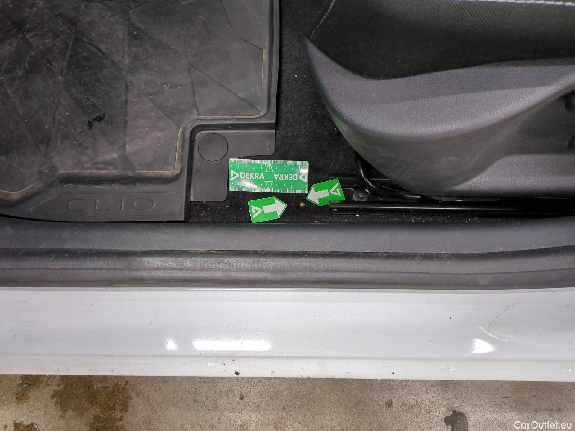  Renault  Clio  IV Air MediaNav 1.5 dCi 75CV BVM5 E6 #2